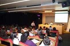 Estudiantes de la Universidad de Deusto visitan Ihobe como ejemplo de gestión del cambio en organizaciones