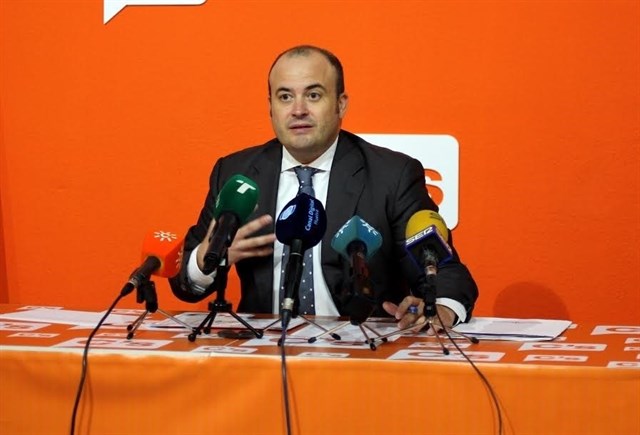 Cs pide la comparecencia del consejero de Medio Ambiente por el vertido de la mina de La Zarza