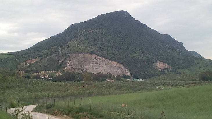 No a la reapertura de la cantera de Esparteros