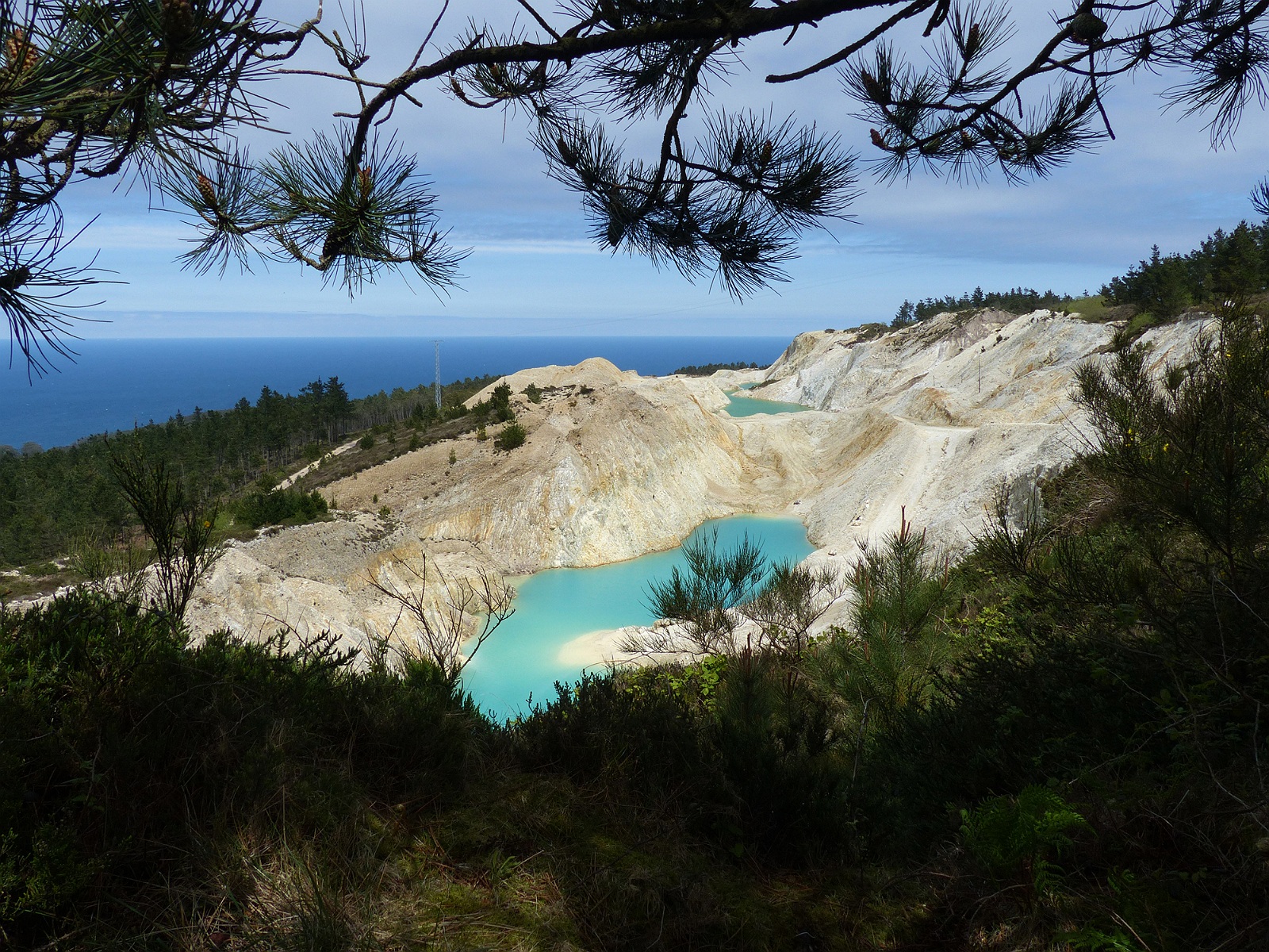 Salvemos Cabana pide al Defensor del Pueblo que inste a la Xunta de Galicia a actuar cuanto antes en el complejo minero abandonado del Monte Neme