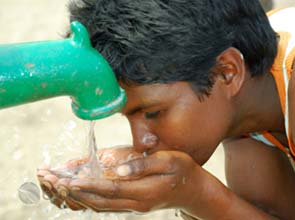 U.S. urges global cooperation on greatest environmental concerns