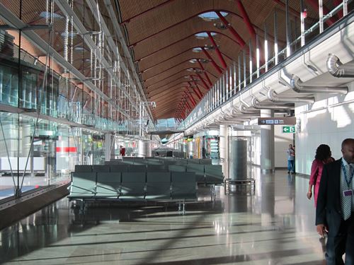 El Aeropuerto de Barajas ahorra un millón con eficiencia energética