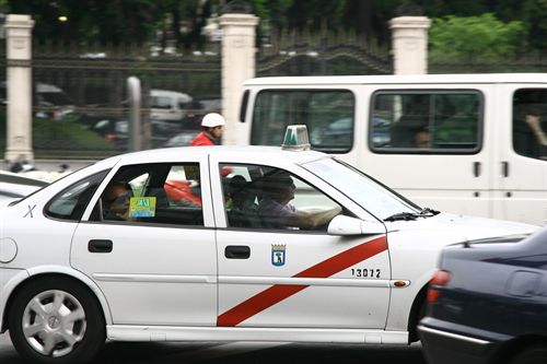 Madrid destina 900.000 euros en ayudas para que los taxis contaminen menos