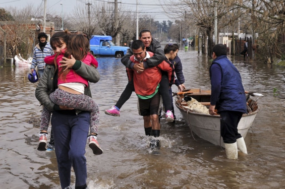 Argentina. Intiman a tres provincias a no tirar agua hacia Buenos Aires