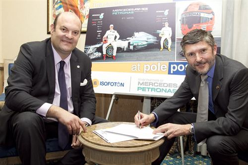 Alianza entre Mercedes e Isofotón