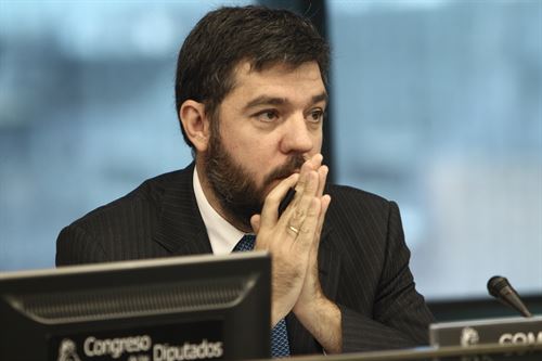 Alberto Nadal afirma que en breve se aprobará la nueva normativa de energías renovables