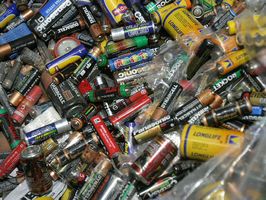 Urgen a crear plan para tratar residuos de las pilas en México