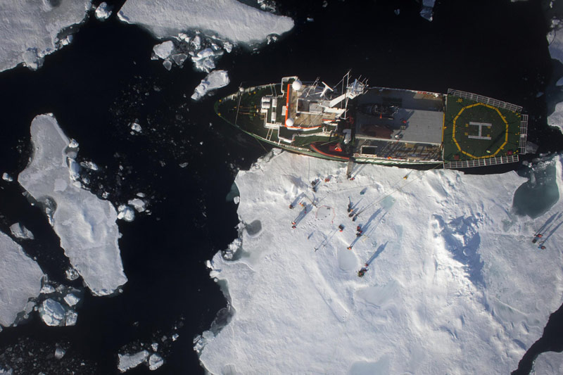 Greenpeace pide acción contra el cambio climático tras el anuncio del nuevo mínimo del Hielo Ártico