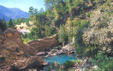 Junta edita la primera guía oficial del Parque Natural de las Sierras de Cazorla