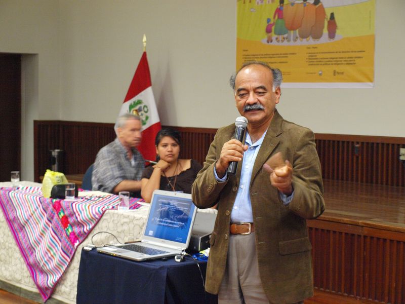 Pueblos indígenas protegen más efectivamente los bosques