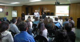 Encuentro con escolares del colegio Maristas de Lugo en la sede de Sogama