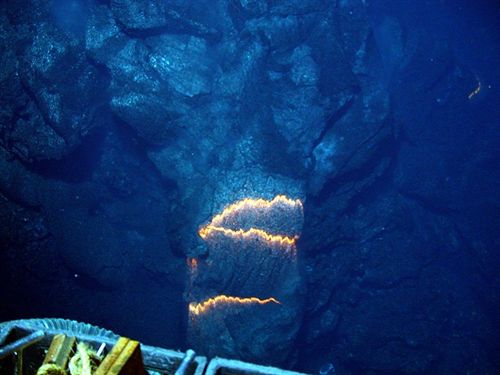 Descubren volcanes submarinos en el oceáno antártico