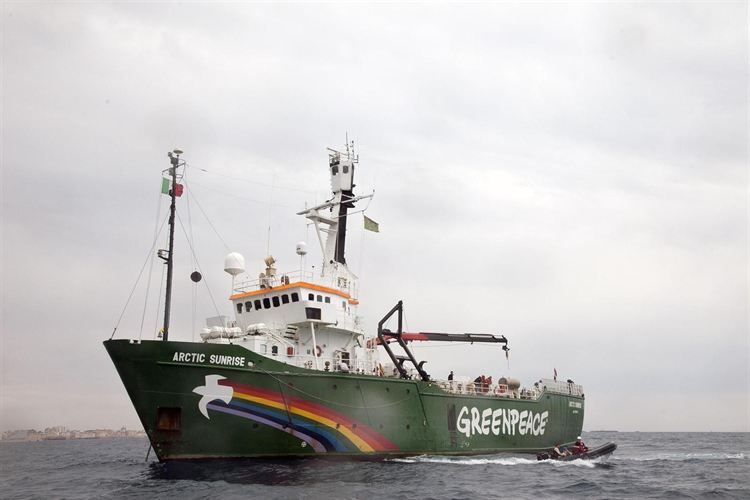 El Arctic Sunrise de Greenpeace llega a España el viernes en busca apoyos para la pesca sostenible