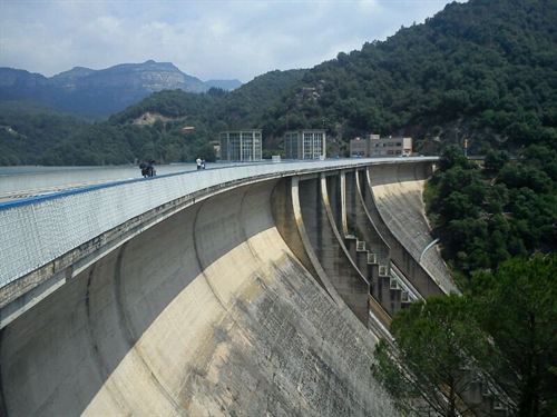 Los embalses rebajan su capacidad en 623 hectómetros