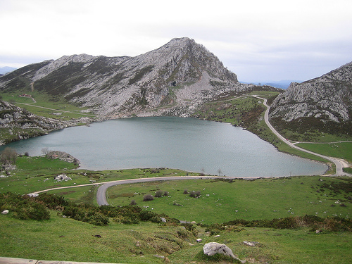La viceconsejera de Medio Ambiente niega que Asturias paralice el traspaso del Parque de Picos de Europa
