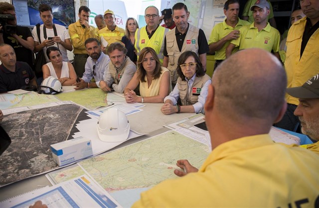 Susana Díaz: "Ni un solo metro que haya ardido en Doñana va a ser recalificado"