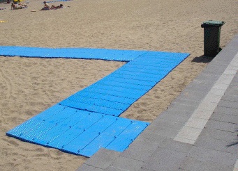 De residuo a pasarela de playa