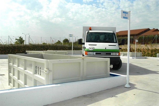 Madrid incrementa puntos limpios móviles