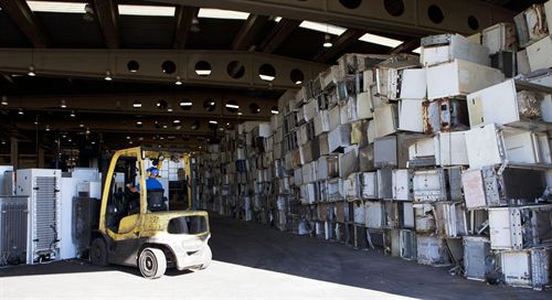 Una nueva planta de reciclaje de aparatos electrónicos en Mérida tratará 5.000 toneladas de residuos al año