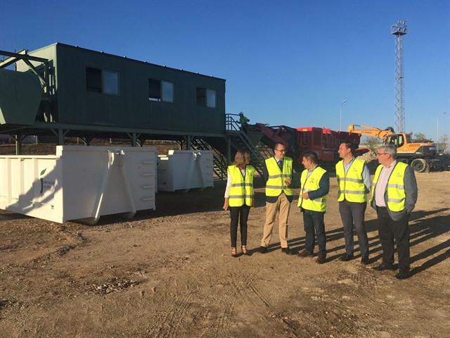 Abre en la capital jiennense una nueva planta para tratar escombros