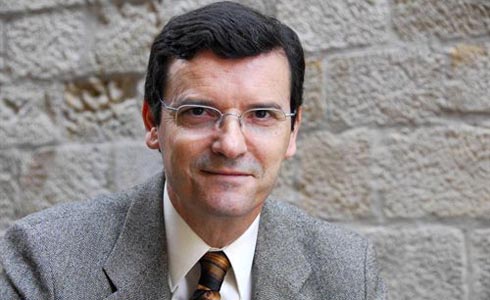 División en el Ayuntamiento de Barcelona sobre prohibir circular coches viejos