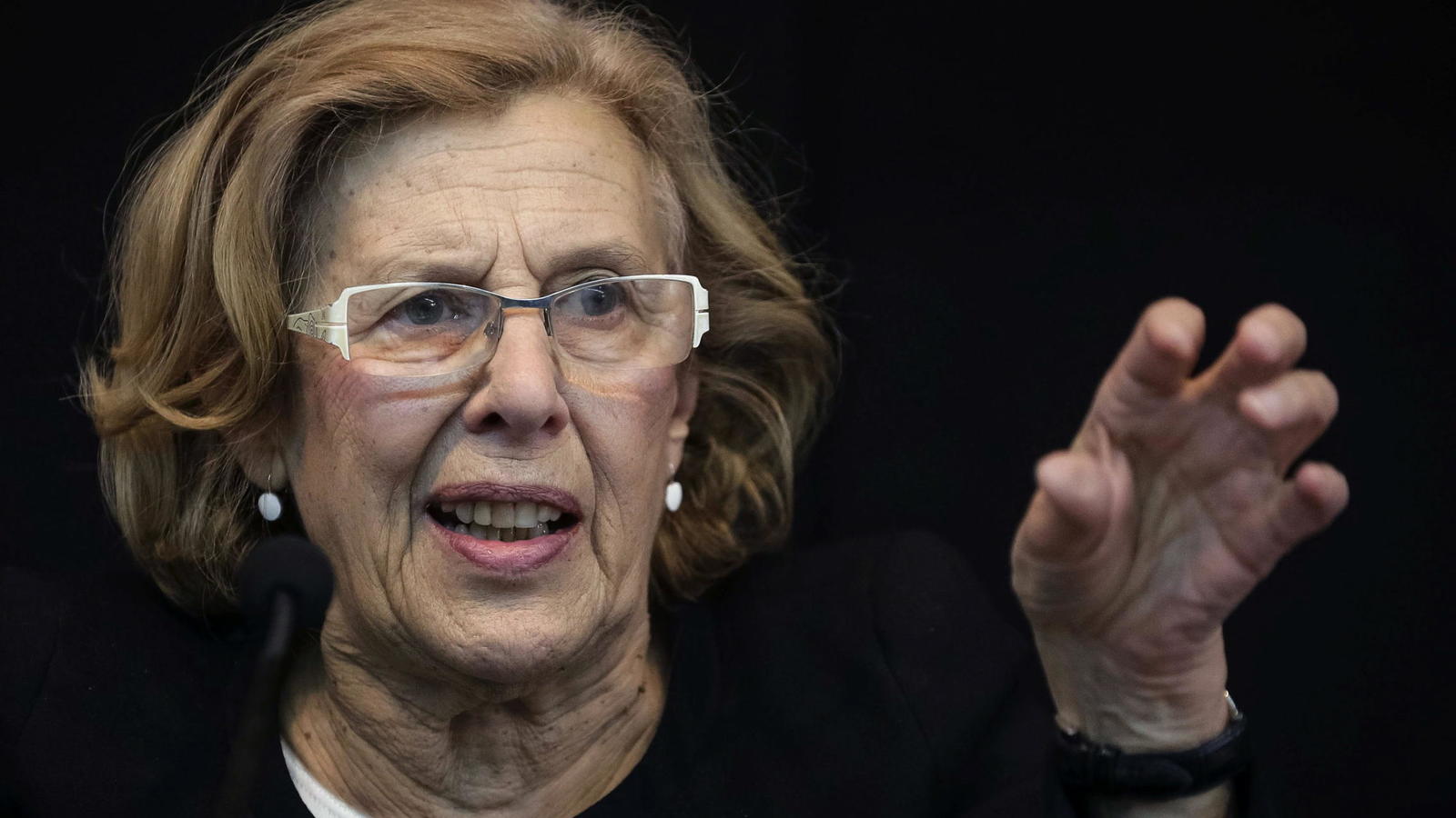 Manuela Carmena repartirá 38.000 ceniceros portátiles (Vea el VIDEO-BANDO)