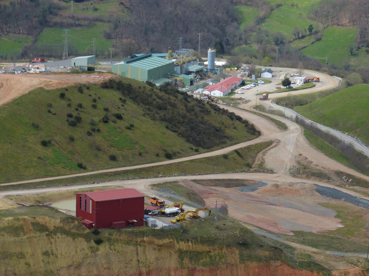 Solicitamos que se dejer de usar el peligroso cianuro en la minería asturiana