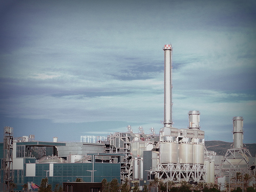 La UE aprueba por unanimidad la nueva Directiva Marco sobre emisiones industriales