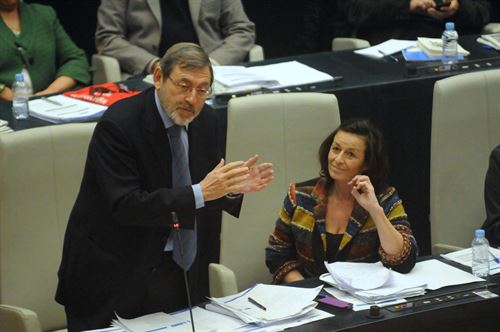 La oposición en ‘pleno’ exige explicaciones sobre la contaminación en Madrid