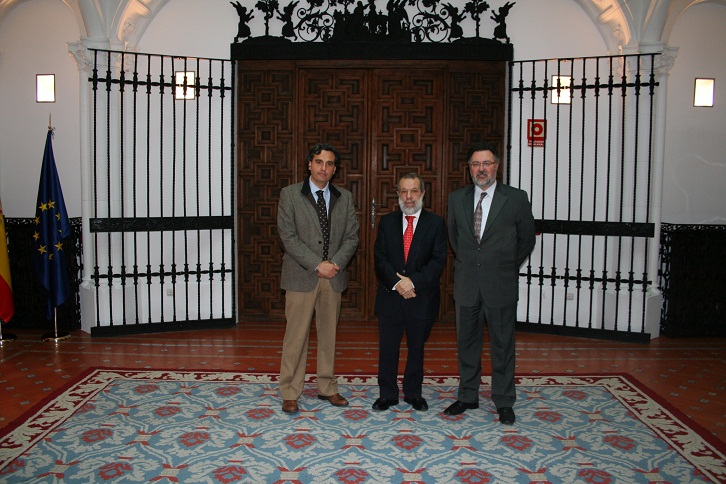 El Defensor del Pueblo podría ‘mediar’ en el conflicto fotovoltaico