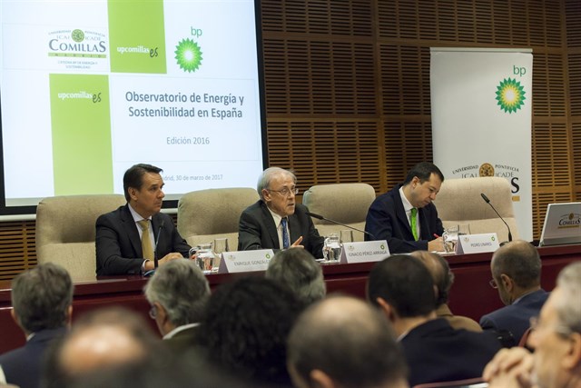 Aumenta el consumo de energía más rápido que el PIB y lo hace de manera menos sostenible