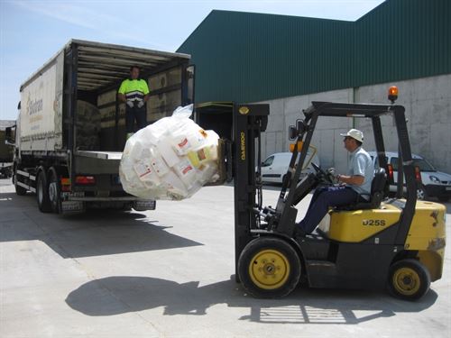 Los agricultores murcianos baten records reciclando envases agrarios