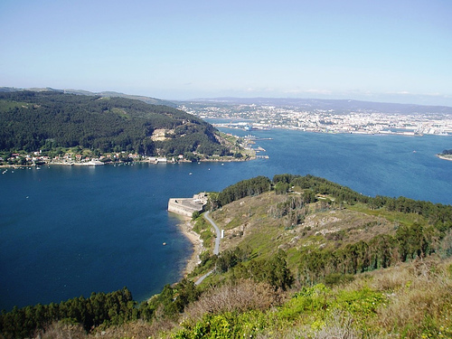 Labor investigadora durante un curso sobre Ecología en la ria de Ferrol
