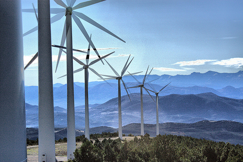 El Pleno debatirá mañana propuestas para la reactivación económica y sobre el concurso eólico y la TDT