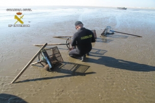 Medio Ambiente pone en marcha un plan de inspecciones para controlar el marisqueo ilegal de especies protegidas