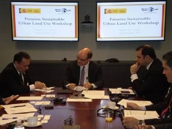 Organizan seminario taller sobre uso sostenible de tierra urbana