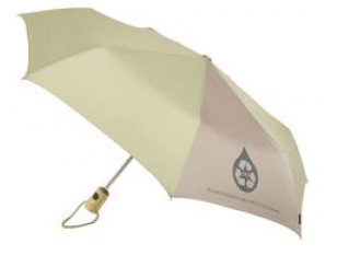 Primer paraguas reciclado de Isotoner