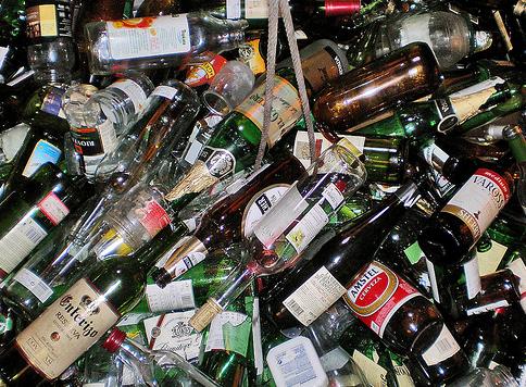 El Cabildo de Tenerife y Ecovidrio colaboran en una campaña de reciclado de vidrio en el sector hostelero