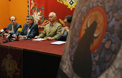 La Junta de Andalucía y la Universidad de Sevilla dan su "apoyo incondicional y sin complejos" a la fiesta