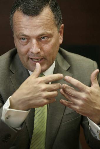 La Xunta exige que Ence "mueva ficha" para buscar alternativa a la Ría de Pontevedra