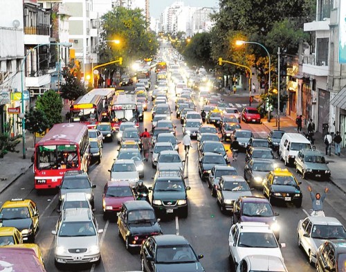 La contaminación del aire y la acústica incrementan el riesgo de enfermedad cardiovascular