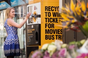 Trae tu basura y te daré un ticket de autobús