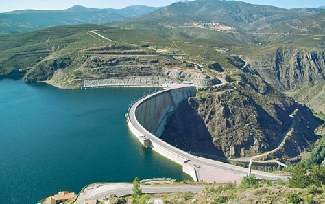 Embalses españoles al 82