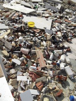 Compromís pone en conocimiento de Fiscalía de Medio Ambiente la inacción en la farmacéutica abandonada en Paterna