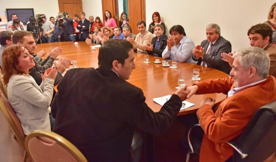 Argentina. Reemplazarán luminarias tradicionales por leds en Puerto Pirámides
