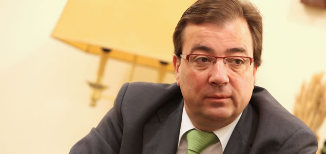 Extremadura. Vara alerta de que la suspensión de las primas a renovables supondrá perder 9.200 empleos en Extremadura hasta 2015