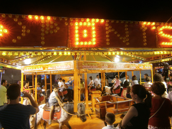 ‘Palmas con las orejas’ al maltrato animal en la Feria del PP de Tomellos