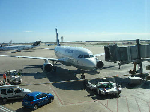 Los ruidos provocados por la tercera pista del Aeropuerto de El Prat irán a juicio