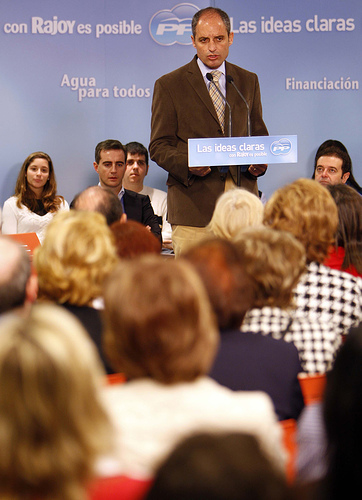 Camps y Valcárcel piden a Zapatero que "asuma sus competencias" para liderar el Pacto Nacional por el Agua