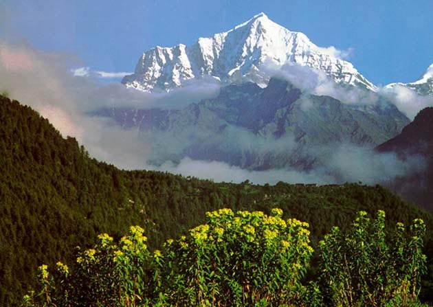 La India se ha metido 2 metros bajo el Tibet en los últimos 50 años